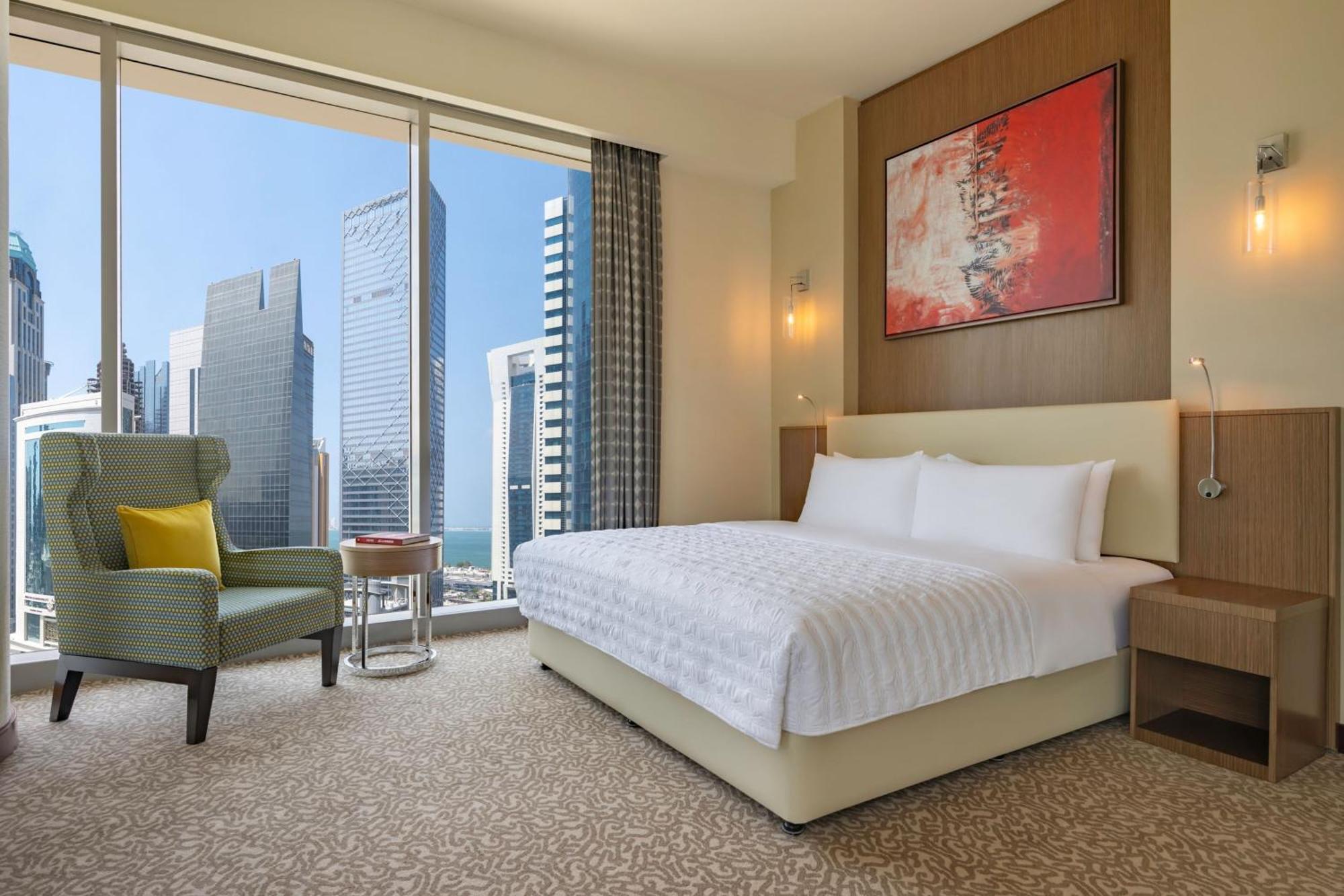 Le Meridien City Center Doha Exteriör bild